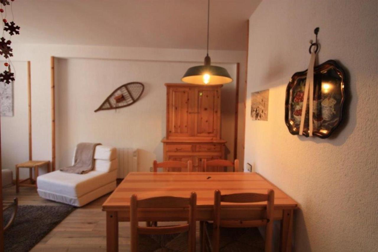 Apartamentos Sapporo III Vielha Bagian luar foto