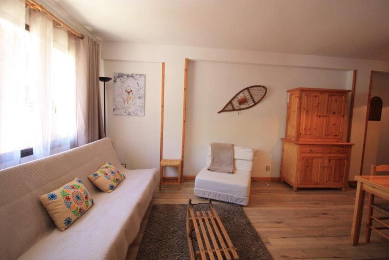 Apartamentos Sapporo III Vielha Bagian luar foto